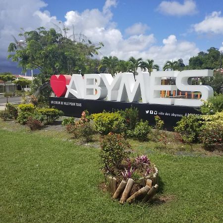 Appartement Centre Guadeloupe, Accessible Et Proche Лес Абимес Екстериор снимка